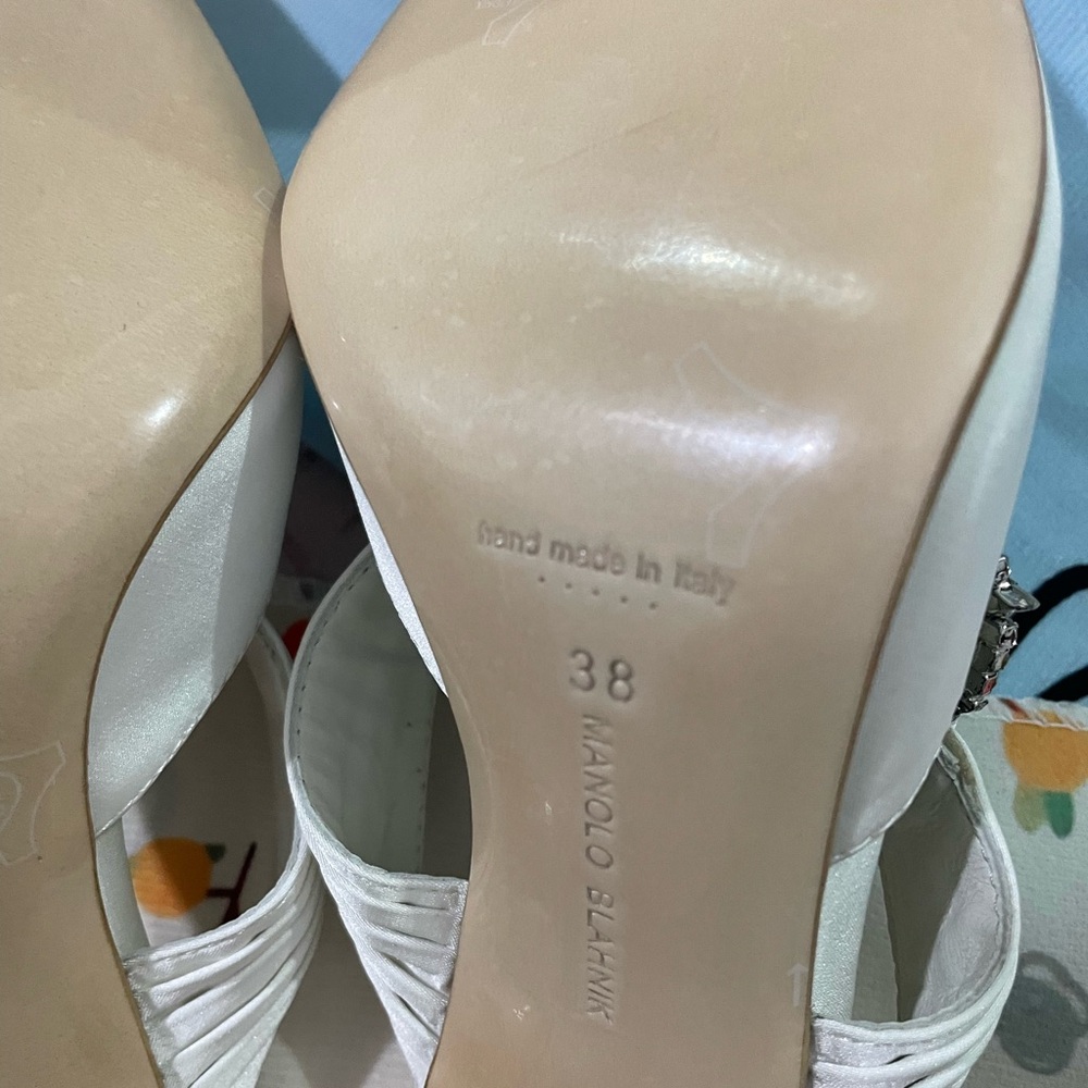 Manolo Blahnik White Satin Pointed Toe Crystal-Embellished Mules - Picture 12 of 13